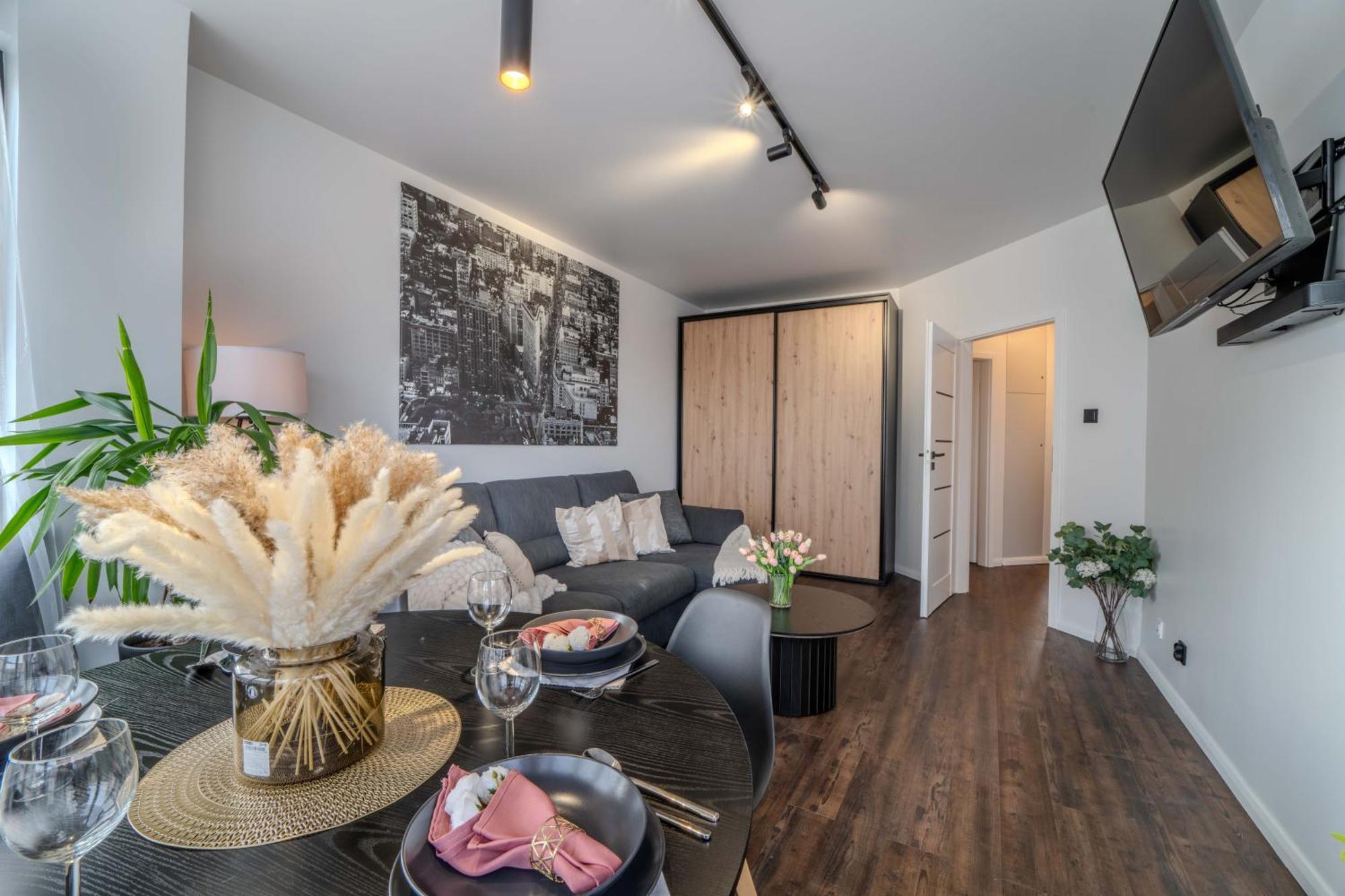 New Large Modern Apartment - City Center - 60M2 - Lift - Parking Breslávia Exterior foto