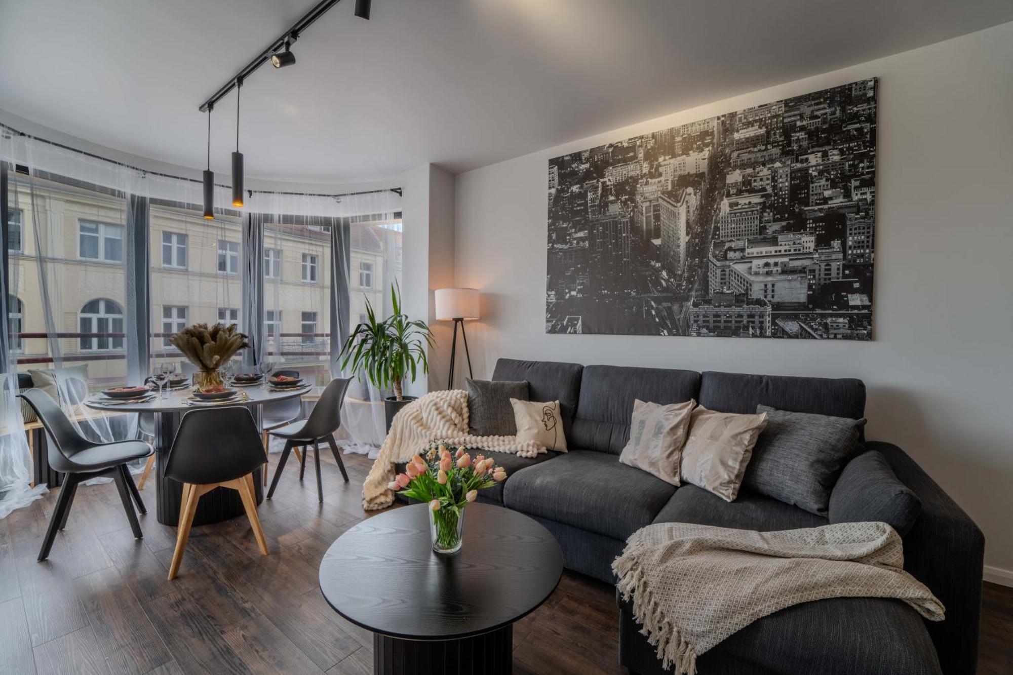 New Large Modern Apartment - City Center - 60M2 - Lift - Parking Breslávia Exterior foto