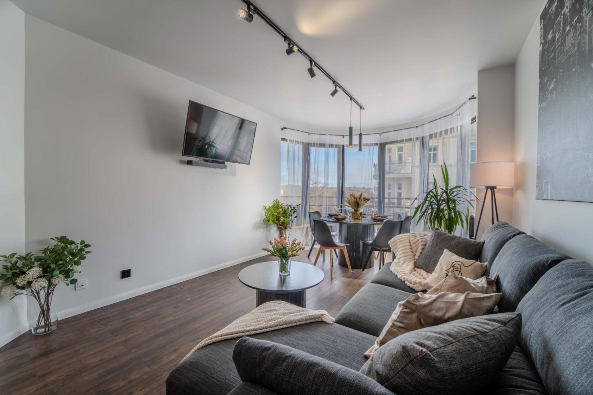 New Large Modern Apartment - City Center - 60M2 - Lift - Parking Breslávia Exterior foto